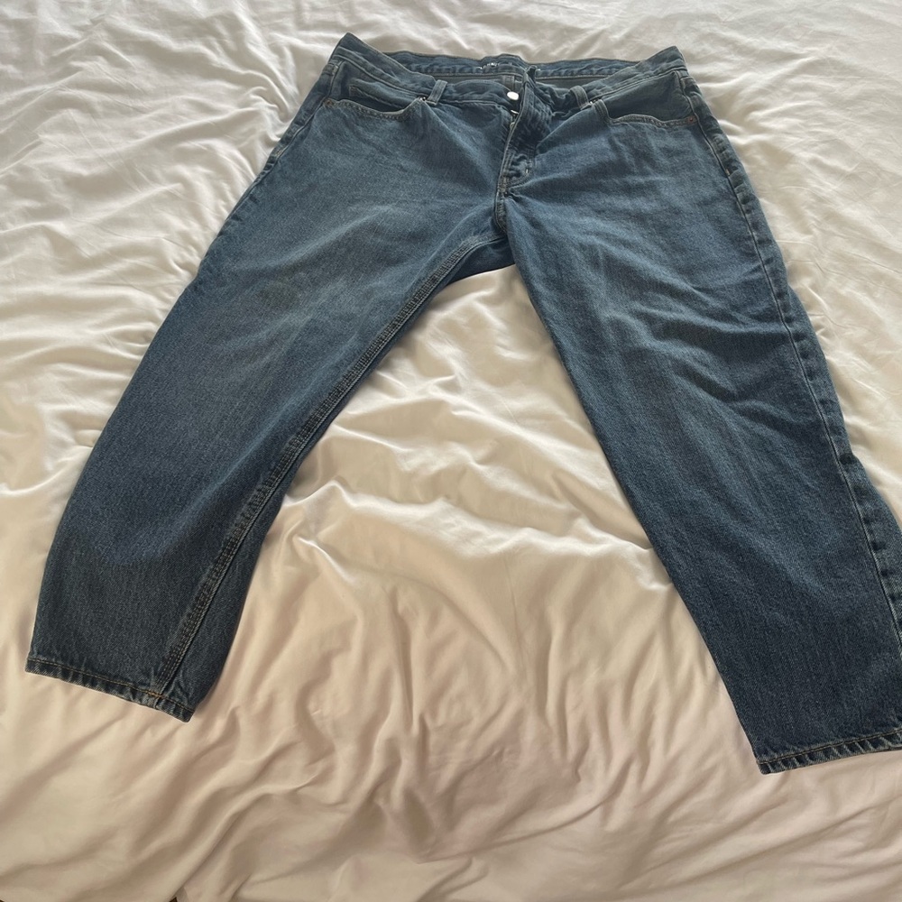 Classic Blue Relaxed Fit Jeans with Stretch
